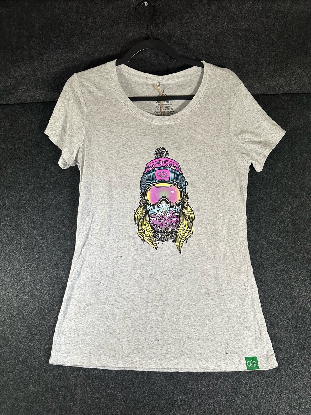 Wild Tribute Women's Graphic T-Shirt Gray Skiing Goggles Icewoman Size XL